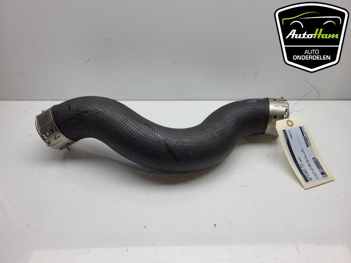 Gebruikte Intercooler Buis BMW 3 serie Touring (G21) 318i 2.0 TwinPower Turbo 16V Prijs € 75,00 Margeregeling aangeboden door AutoHam