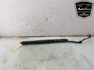 Gebruikte Achterklep motor BMW X5 (F15) xDrive 40e 2.0 Prijs € 75,00 Margeregeling aangeboden door AutoHam