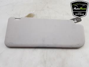 Gebruikte Zonneklep Peugeot Partner (EA//EF/EN/EU) 1.6 BlueHDI 75 Prijs € 10,00 Margeregeling aangeboden door AutoHam