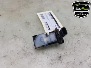 Gebruikte Luchthoeveelheidsmeter Toyota Yaris IV (P21/PA1/PH1) 1.5 12V Hybrid 115 Prijs € 50,00 Margeregeling aangeboden door AutoHam