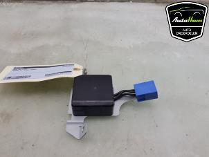 Gebruikte GPS Antenne Mazda 3 Sport (BP) 2.0 SkyActiv-X M Hybrid 16V Prijs € 60,00 Margeregeling aangeboden door AutoHam