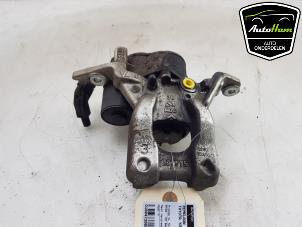 Gebruikte Remklauw (Tang) rechts-achter Toyota Yaris Cross (PB1/PJ1) 1.5 12V Hybrid 115 Prijs € 95,00 Margeregeling aangeboden door AutoHam