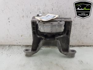 Gebruikte Motorrubber Mazda 3 Sport (BP) 2.0 SkyActiv-X M Hybrid 16V Prijs € 50,00 Margeregeling aangeboden door AutoHam