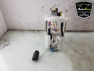 Gebruikte Tank element Pomp Mazda 3 Sport (BP) 2.0 SkyActiv-X M Hybrid 16V Prijs € 125,00 Margeregeling aangeboden door AutoHam