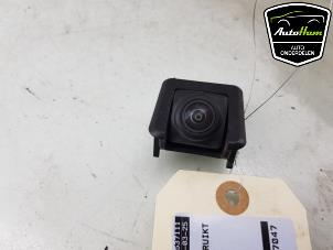 Gebruikte Camera achteruitrijden Mazda 3 Sport (BP) 2.0 SkyActiv-X M Hybrid 16V Prijs € 175,00 Margeregeling aangeboden door AutoHam