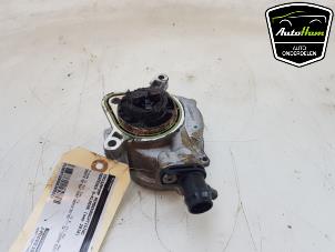 Gebruikte Vacuumpomp Rembekrachtiging Mercedes A (177.0) 1.3 A-200 Turbo 16V Prijs € 40,00 Margeregeling aangeboden door AutoHam