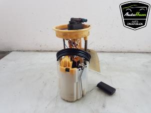 Gebruikte Tank element Pomp Volkswagen Transporter T6 2.0 TDI DRF Prijs € 90,75 Inclusief btw aangeboden door AutoHam