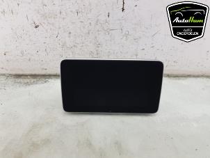 Gebruikte Display Interieur Mercedes C AMG (C205) 4.0 C-63 S AMG V8 Biturbo Prijs € 150,00 Margeregeling aangeboden door AutoHam