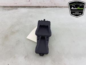 Gebruikte Regensensor Volvo V40 (MV) 2.0 T3 16V Prijs € 35,00 Margeregeling aangeboden door AutoHam