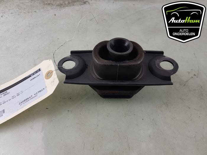 Gebruikte Versnellingsbak Steun Dacia Duster (SR) 1.0 TCE 100 Bi-Fuel, Eco-G 12V Prijs € 15,00 Margeregeling aangeboden door AutoHam