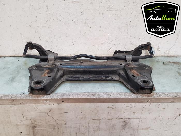 Subframe van een Opel Mokka 1.2 Turbo 12V 2021