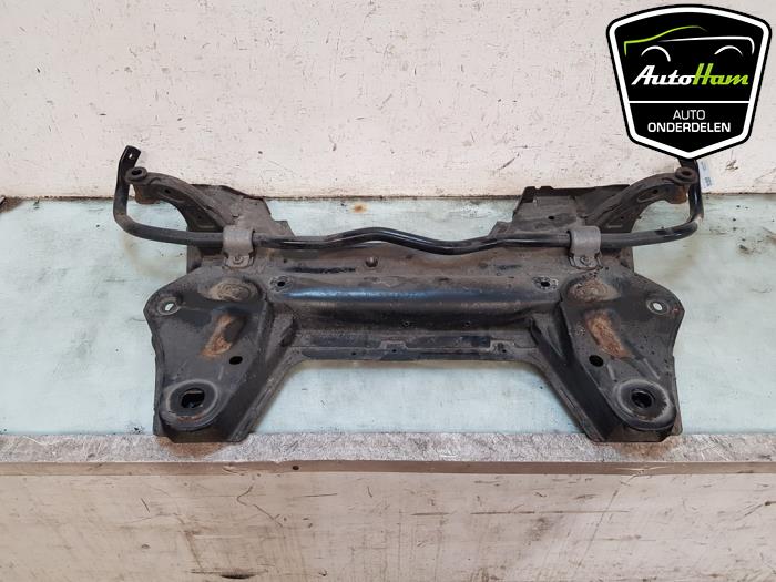 Subframe van een Opel Mokka 1.2 Turbo 12V 2021