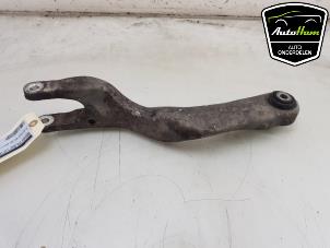 Gebruikte Reactiestang rechts-achter Mercedes C AMG (C205) 4.0 C-63 S AMG V8 Biturbo Prijs € 30,00 Margeregeling aangeboden door AutoHam