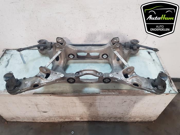Subframe van een Porsche Panamera (971G) 2.9 V6 24V 4 E-Hybrid 2017