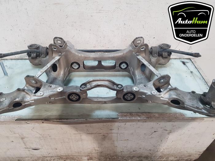 Subframe van een Porsche Panamera (971G) 2.9 V6 24V 4 E-Hybrid 2017
