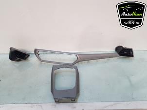 Gebruikte Interieurlijsten Set BMW 3 serie Touring (G21) 318i 2.0 TwinPower Turbo 16V Prijs € 150,00 Margeregeling aangeboden door AutoHam