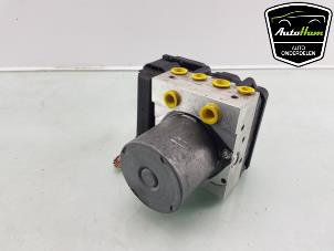 Gebruikte ABS Pomp BMW 6 serie (E64) 650 i 4.8 V8 32V Prijs € 50,00 Margeregeling aangeboden door AutoHam