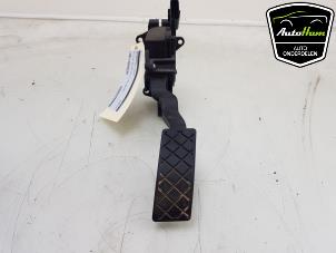 Gebruikte Gaspedaal Volkswagen Polo V (6R) 1.4 TDI 12V 90 Prijs € 20,00 Margeregeling aangeboden door AutoHam