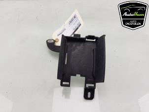 Gebruikte Steun (diversen) Volkswagen Golf VII (AUA) 2.0 R 4Motion 16V Prijs € 10,00 Margeregeling aangeboden door AutoHam