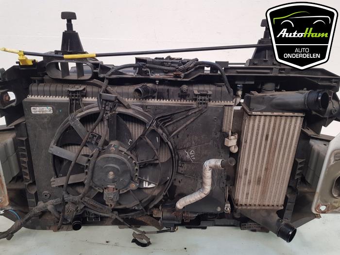 Koelerset van een Ford EcoSport (JK8)  2017