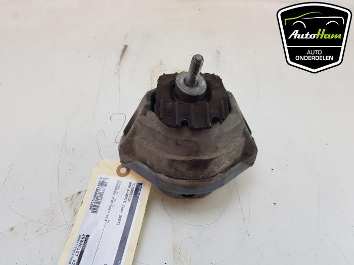 Gebruikte Motorrubber BMW 6 serie (E64) 650 i 4.8 V8 32V Prijs € 30,00 Margeregeling aangeboden door AutoHam