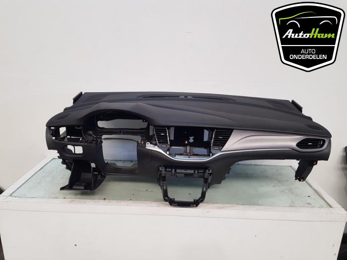 Gebruikte Dashboard Opel Astra K Sports Tourer 1.4 Turbo 16V Prijs € 395,00 Margeregeling aangeboden door AutoHam