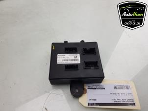 Gebruikte Computer Body Control Renault Clio IV (5R) 0.9 Energy TCE 90 12V Prijs € 50,00 Margeregeling aangeboden door AutoHam