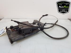 Gebruikte Handrem motor Opel Meriva 1.4 Turbo 16V ecoFLEX Prijs € 125,00 Margeregeling aangeboden door AutoHam