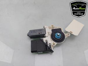 Gebruikte Raammotor Portier Volkswagen Golf VI (5K1) 1.4 TSI 122 16V Prijs € 25,00 Margeregeling aangeboden door AutoHam