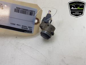 Gebruikte PDC Sensor Ford Focus 4 Wagon 1.0 EcoBoost 12V Hybrid 155 Prijs € 20,00 Margeregeling aangeboden door AutoHam