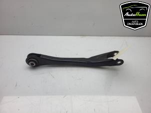 Gebruikte Reactiestang rechts-achter BMW 3 serie Touring (G21) 318i 2.0 TwinPower Turbo 16V Prijs € 25,00 Margeregeling aangeboden door AutoHam