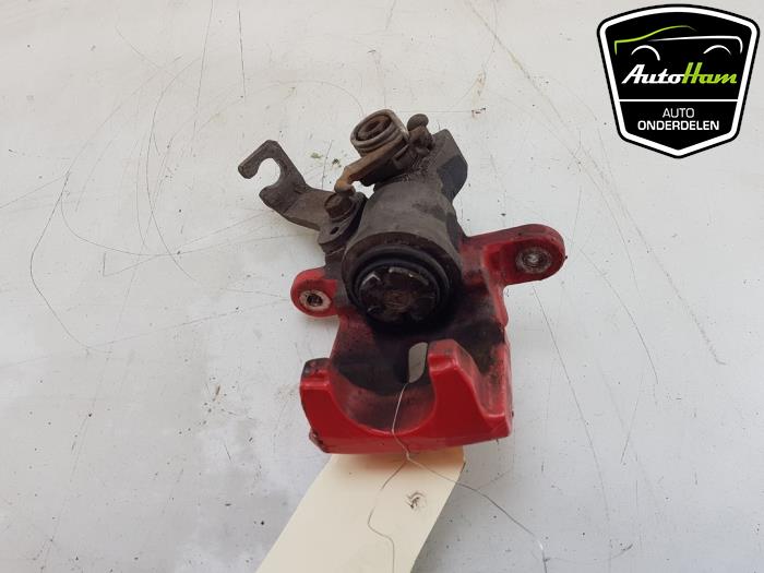 Remklauw (Tang) rechts-achter van een Suzuki Swift (ZA/ZC/ZD) 1.2 16V 2011