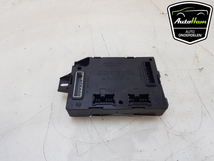 Computer Body Control van een Renault Twingo III (AH) 1.0 SCe 70 12V 2016