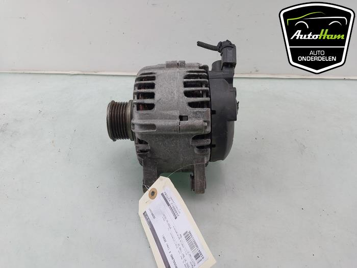 Gebruikte Dynamo Opel Crossland (X) 1.2 Turbo 12V Euro 6 Prijs € 65,00 Margeregeling aangeboden door AutoHam