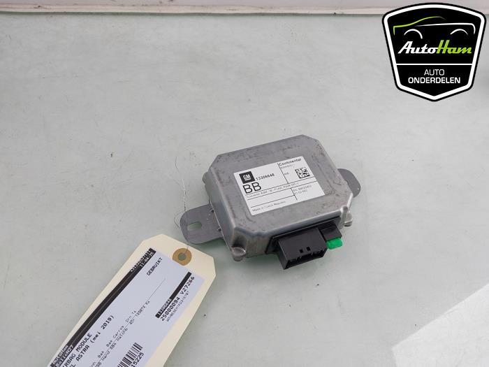 Telefoon Module van een Opel Astra K 1.6 SIDI Eco Turbo 16V 2019