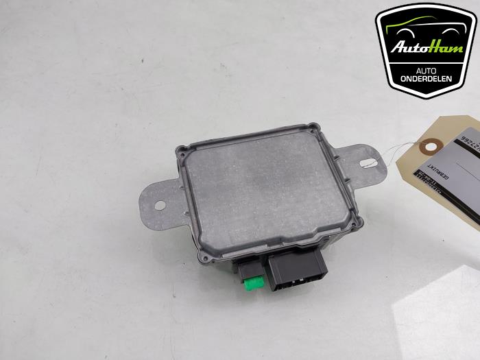 Telefoon Module van een Opel Astra K 1.6 SIDI Eco Turbo 16V 2019