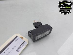 Gebruikte Computer esp Renault Megane III Grandtour (KZ) 1.4 16V TCe 130 Prijs € 50,00 Margeregeling aangeboden door AutoHam