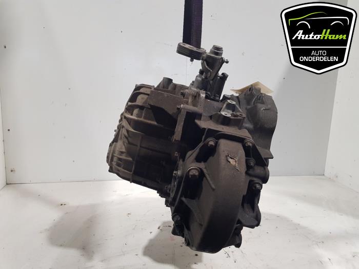 Versnellingsbak van een Opel Astra K 1.6 CDTI 136 16V 2016