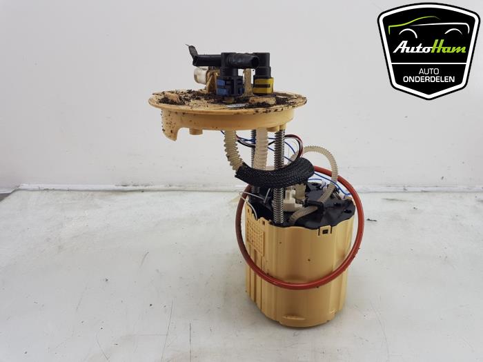 Gebruikte Tank element Pomp Opel Astra K 1.6 CDTI 136 16V Prijs € 75,00 Margeregeling aangeboden door AutoHam