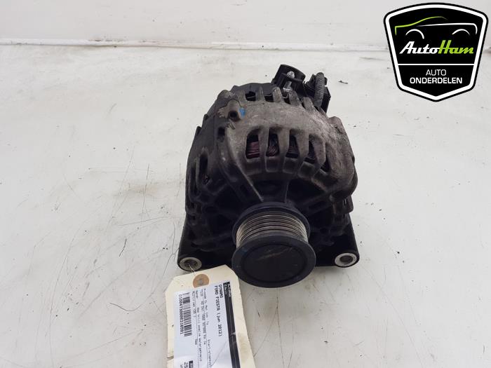 Dynamo van een Ford Fiesta 6 (JA8) 1.6 TDCi 16V ECOnetic 2012