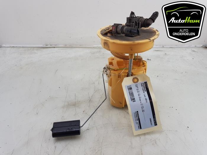 Gebruikte Tank element Pomp Ford Fiesta 6 (JA8) 1.6 TDCi 16V ECOnetic Prijs € 50,00 Margeregeling aangeboden door AutoHam