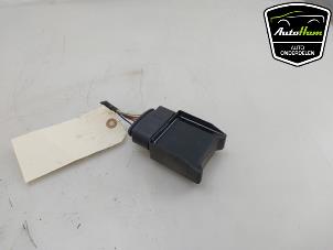 Gebruikte Brandstofpomp module Volkswagen Polo VI (AW1) 2.0 GTI Turbo 16V Prijs € 20,00 Margeregeling aangeboden door AutoHam