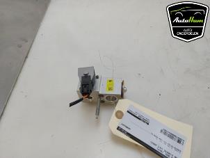 Gebruikte Airco deel (div) BMW 3 serie Touring (G21) 330e 2.0 TwinPower Turbo 16V Prijs € 30,00 Margeregeling aangeboden door AutoHam