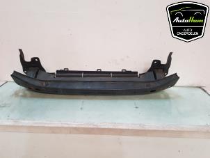 Gebruikte Bumperframe voor Volkswagen Transporter T5 1.9 TDi Prijs € 60,50 Inclusief btw aangeboden door AutoHam