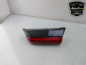 Gebruikte Achterlicht rechts BMW 3 serie Touring (G21) 330e 2.0 TwinPower Turbo 16V Prijs € 125,00 Margeregeling aangeboden door AutoHam
