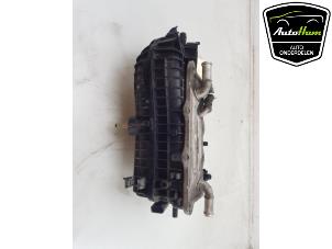 Gebruikte Inlaatspruitstuk Volkswagen Polo VI (AW1) 1.0 TSI 12V Prijs € 250,00 Margeregeling aangeboden door AutoHam