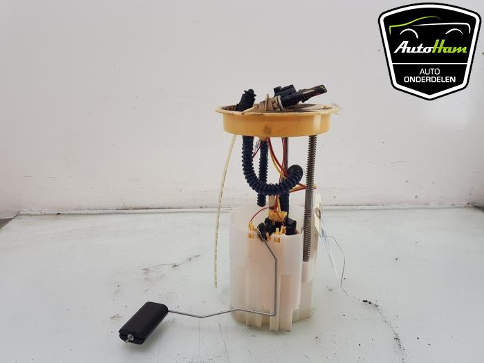 Gebruikte Tank element Pomp Ford Transit Connect (PJ2) 1.5 EcoBlue Prijs € 54,45 Inclusief btw aangeboden door AutoHam
