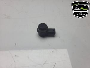 Gebruikte PDC Sensor Volkswagen Golf VII (AUA) 2.0 R 4Motion 16V Prijs € 20,00 Margeregeling aangeboden door AutoHam