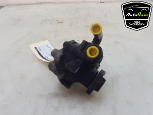 Gebruikte Servopomp Volkswagen Multivan T5 (7E/7HC/7HF/7HM) 1.9 TDi Prijs € 60,50 Inclusief btw aangeboden door AutoHam