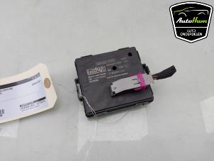 Gebruikte Bochtverlichtings computer Audi A3 Limousine (8YS) 1.0 30 TFSI 12V Mild Hybrid Prijs € 95,00 Margeregeling aangeboden door AutoHam